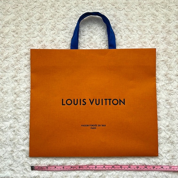 Louis Vuitton Shopping Bag Authentic, Embossed Logo, Fabric Handles - Picture 3 of 8